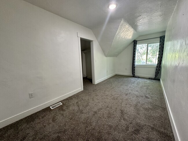 Foto del edificio - 568 W 300 N