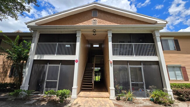 Building Photo - First Floor Lakefront Condo in Altamonte S...