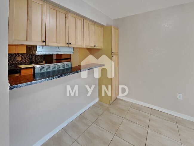 Foto del edificio - 1935 Conway Rd APT C6