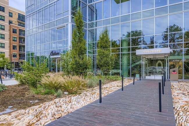 Building Photo - 4200 W 17th Ave