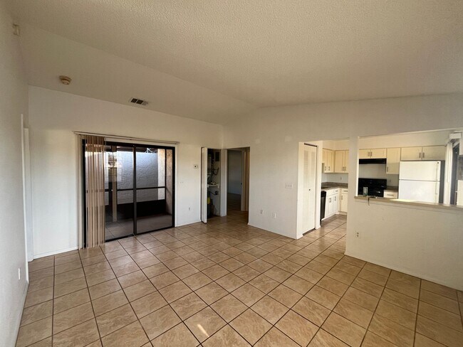 Building Photo - Available NOW!!! 2/2 in Port Charlotte!!!