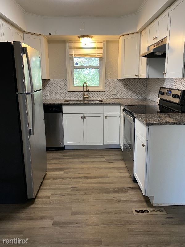 Building Photo - 3 br, 1.5 bath House - 3502 S Crysler Ave
