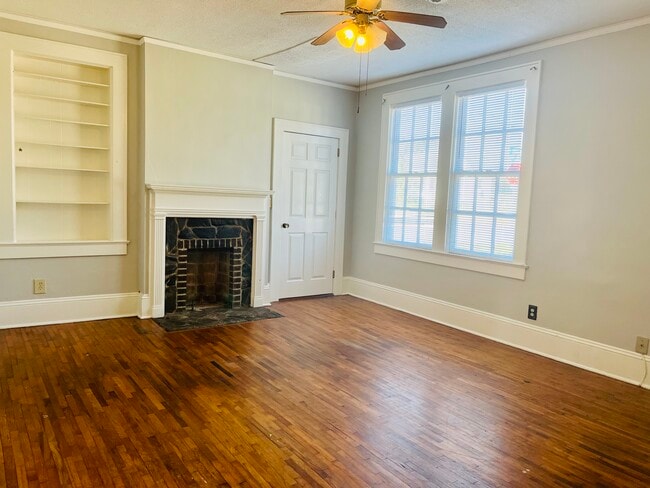 Living Room (door to bonus room on left) - 2602 Plum St