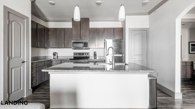 Foto del edificio - 12500 Shadowglen Trce