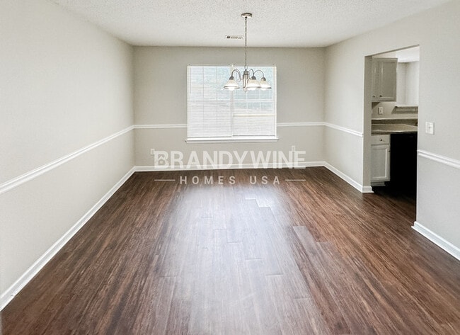 Foto del edificio - 2126 Mulberry Ln