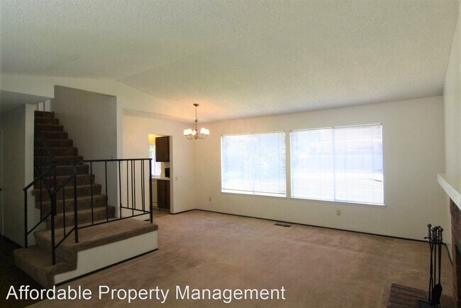Building Photo - 4 br, 2.5 bath House - 213 Pagosa Way