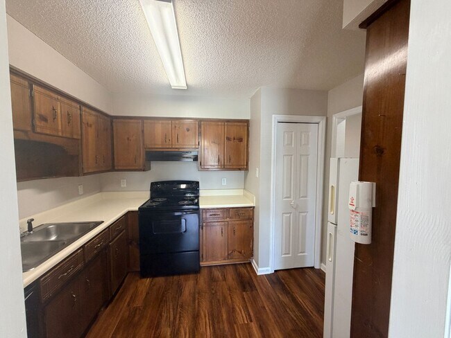 Foto del edificio - Check Out This 3BD/2B Home!!