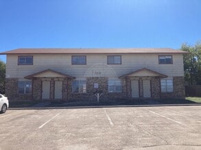 Building Photo - 3810 Charolais Dr