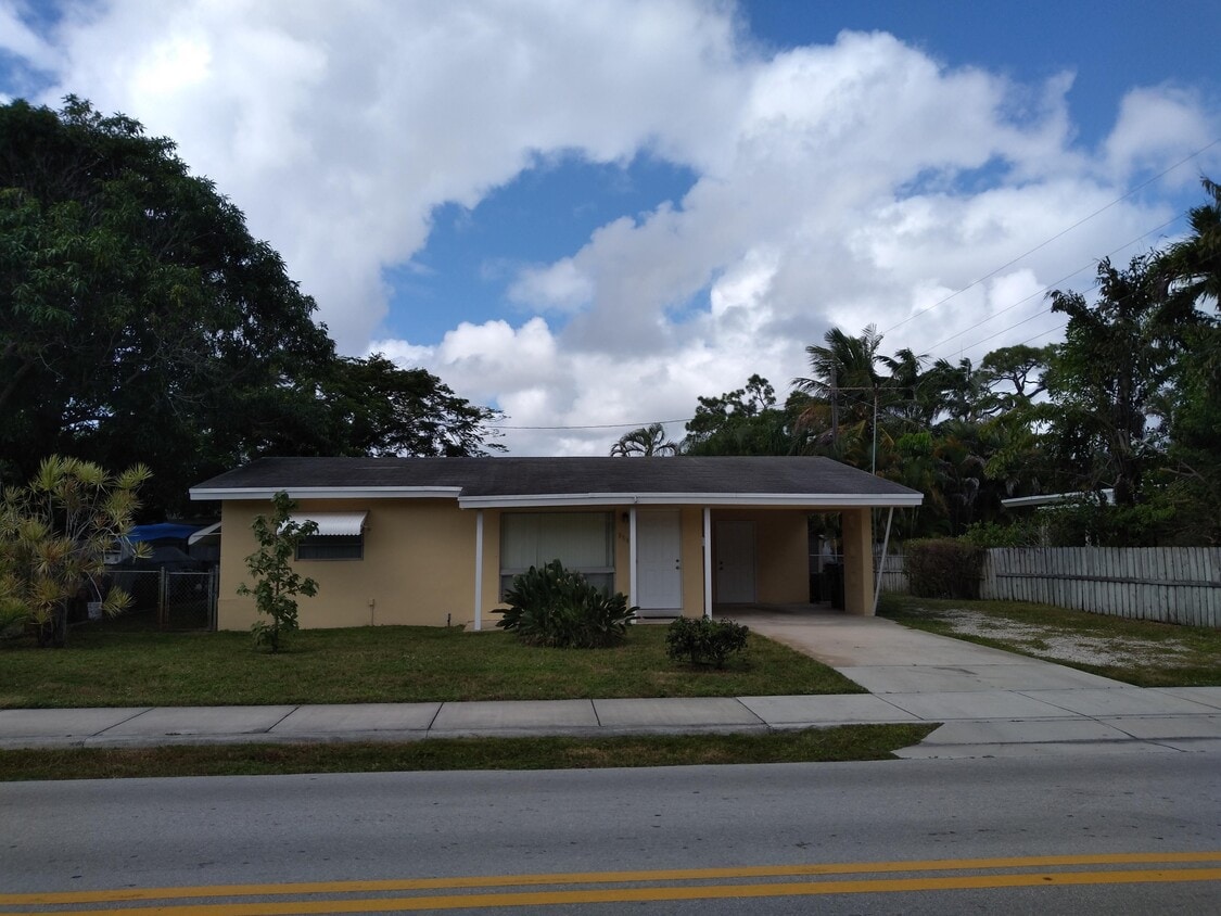 3541 NE 16th Ave, Oakland Park, FL 33334 House Rental in Oakland Park