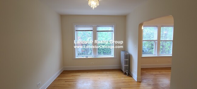 Building Photo - 4883 N Paulina St