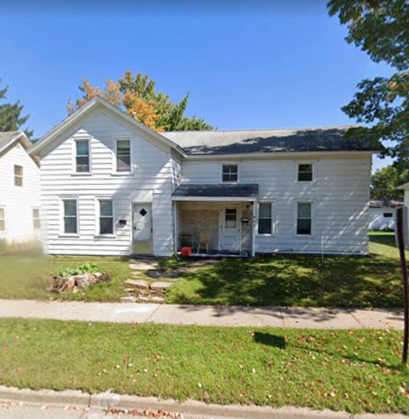Primary Photo - 407 N 1st Avenue