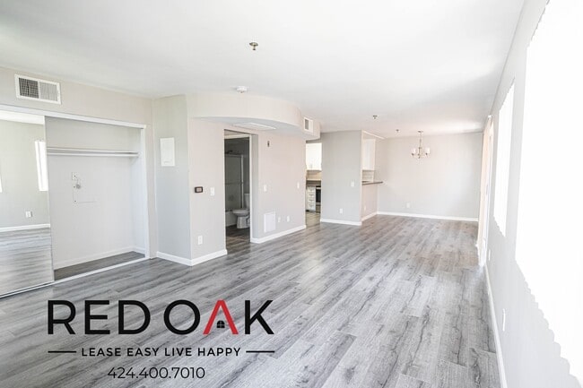 Foto del edificio - 6700 Franklin Pl
