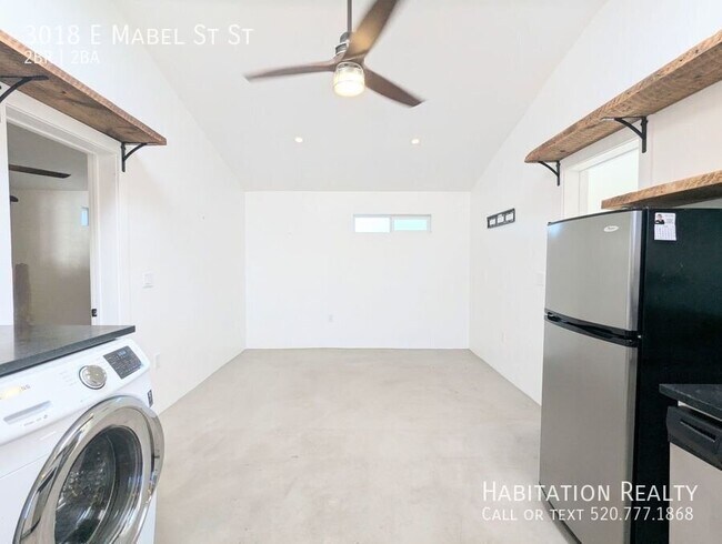 Foto del edificio - 3018 E Mabel St