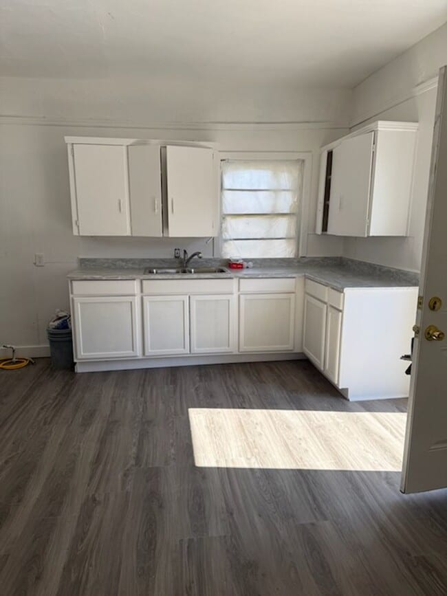 Building Photo - 814 N Choctaw Ave