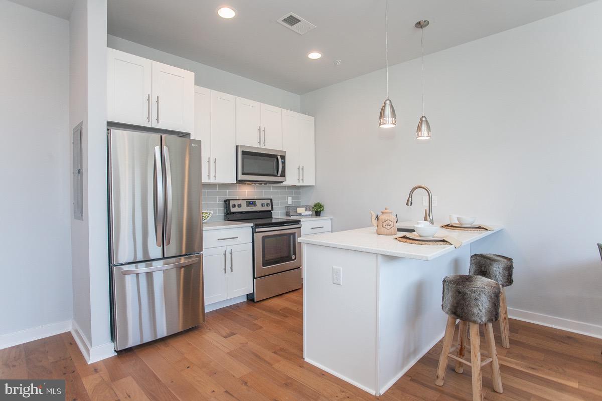 Foto principal - 5938 Henry Ave