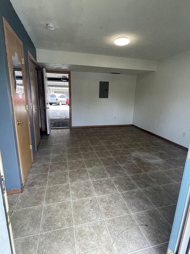 Foto del edificio - 6032 Park Ridge Rd