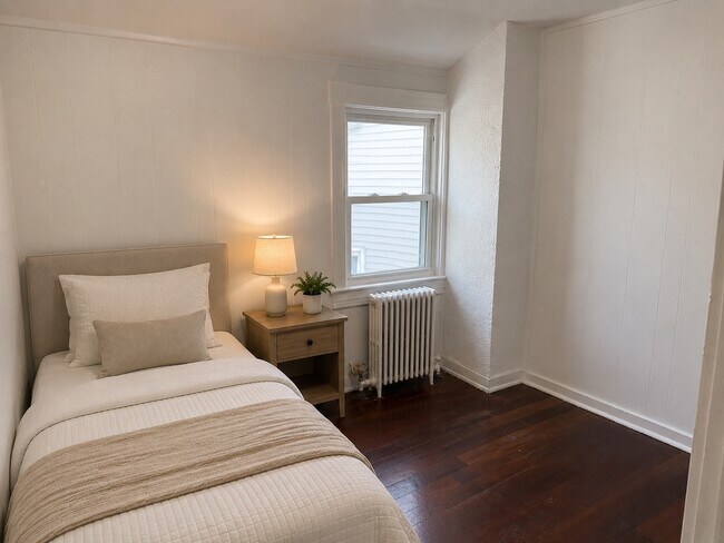 Dormitorio 1 amueblado - 131 S 7th Ave