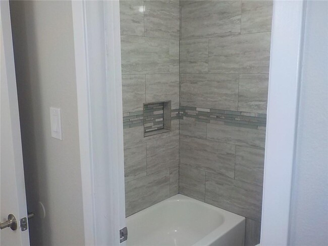 Foto del edificio - 2301 Maple Hollow Trail