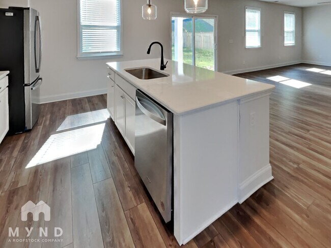Building Photo - 107 Dew Drop Pointe