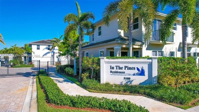 Photo - 6950 Pines Cir Townhome