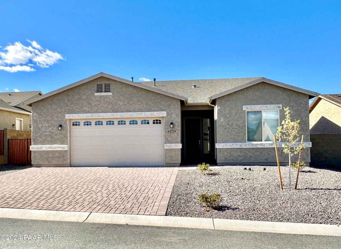 Foto principal - 6274 E Stafford St