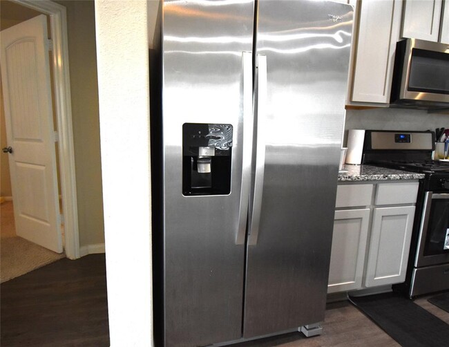 Foto del edificio - 2934 Orchid Ranch Dr