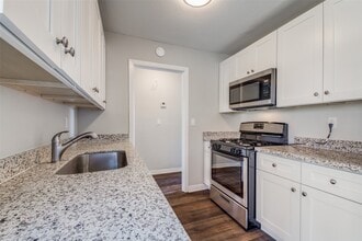 Building Photo - 8615 Josie St