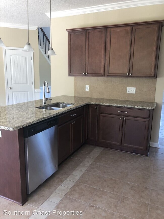 Foto del edificio - 5 br, 3 bath House - 678 Red Oak Drive