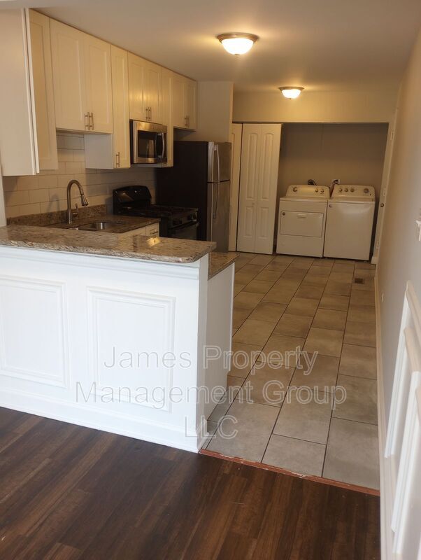 Building Photo - 4551 Provincetown Dr