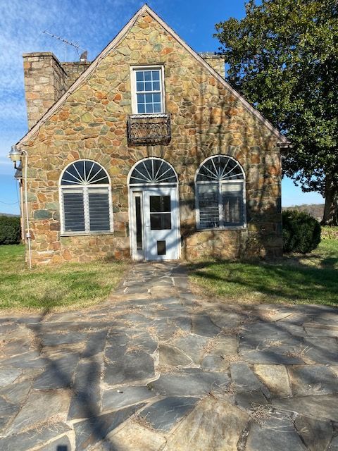 Building Photo - Warrenton Home for Rent