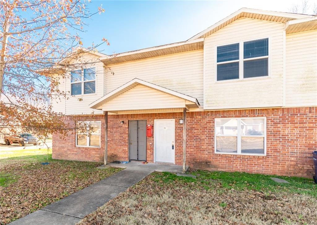 Foto principal - 210 Meadow Ct