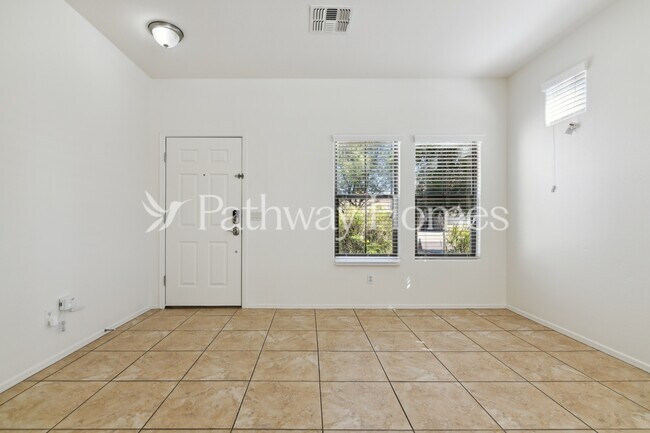 Building Photo - 15046 N 172nd Ln