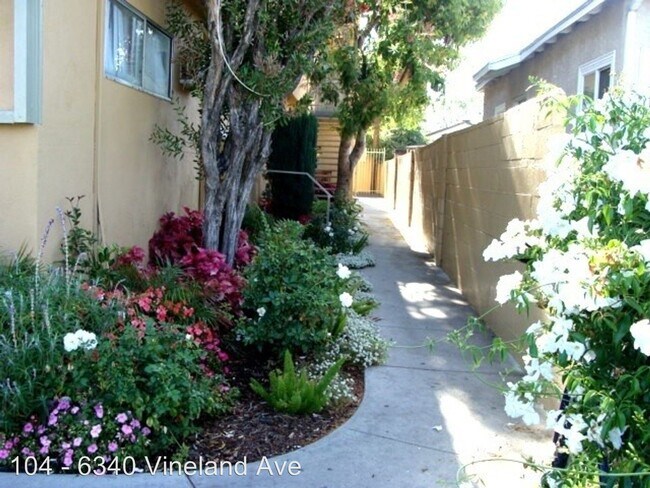Foto del edificio - 6340 Vineland Ave