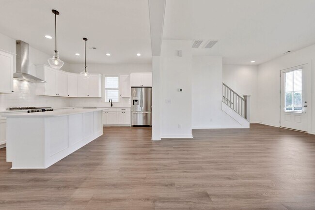 Foto del edificio - Beautiful 3 Bedroom home in the 751 South ...