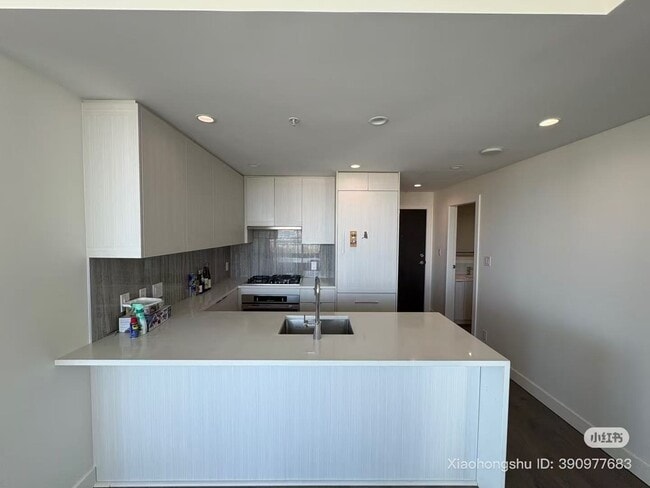 Building Photo - 5051 Imperial St