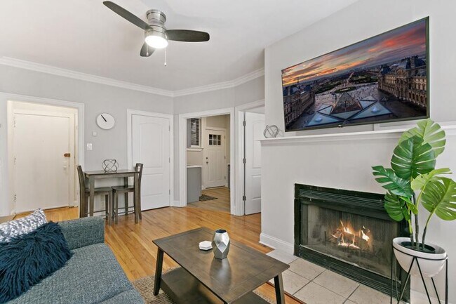 Foto del edificio - 1 bedroom in Chicago IL 60657