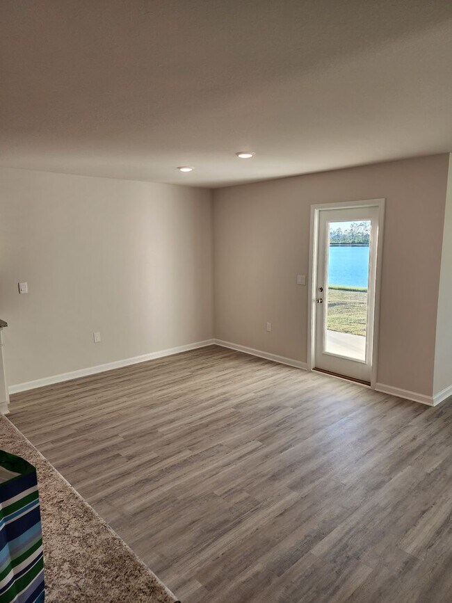 Foto del edificio - 6541 Slabinski Ln