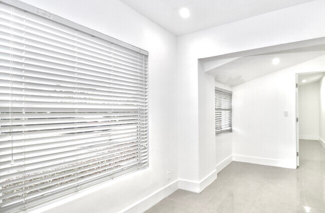 A-10 - YOUNG CIRCLE APTS