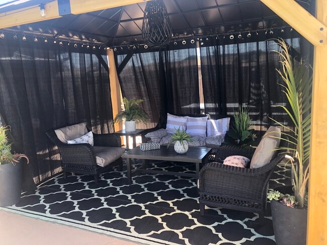 Building Photo - 9310 Dempster Dr