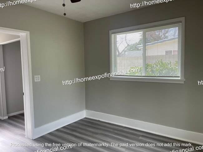 Building Photo - Nice Home For Rent (Front House)