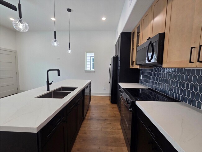Foto del edificio - 9821 Turnbow St