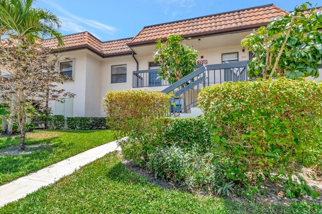 Foto del edificio - 7202 Golf Colony Ct