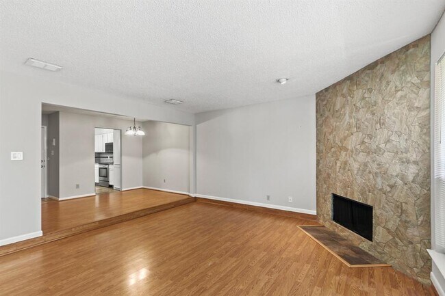 Building Photo - 2277 S Kirkwood Rd