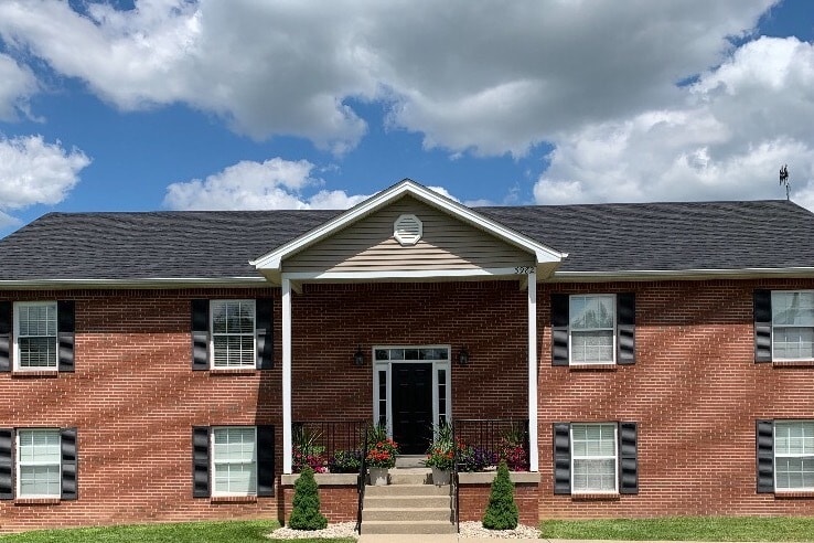 Front Entrance - 3982 Shepherdsville Rd