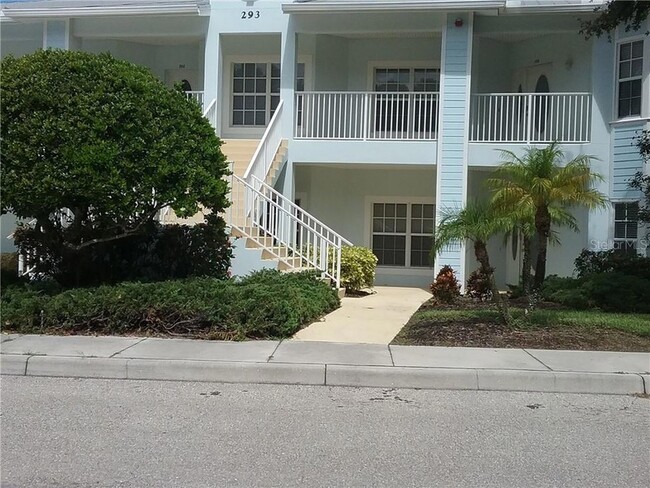 Foto del edificio - 293 Hidden Bay Dr