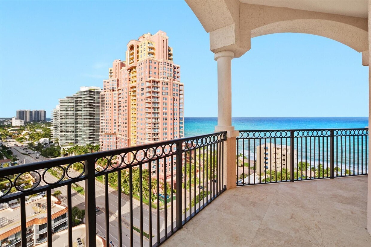 Foto principal - 2011 N Ocean Blvd