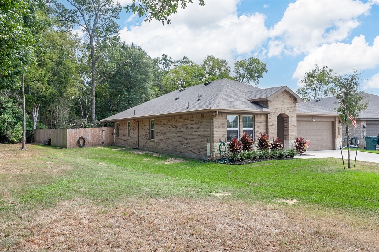 Foto principal - 6645 Riplee St