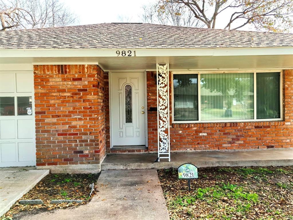 Primary Photo - 9821 Woodwind Dr
