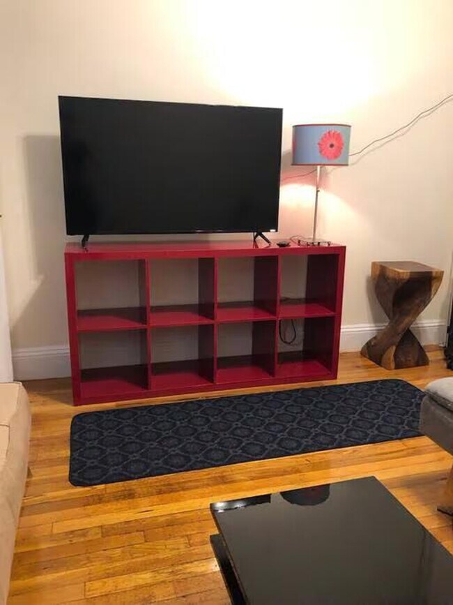 Foto del edificio - 109 Strathmore Rd