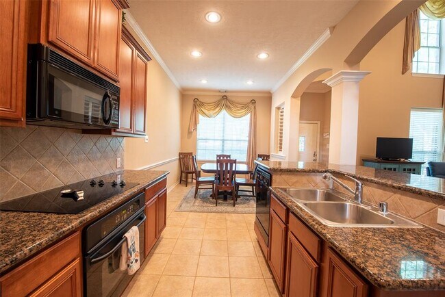 Foto del edificio - 238 Whispering Ridge Terrace